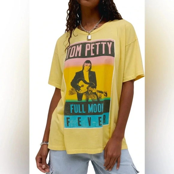 NWT daydreamer Tom Petty Full Moon Fever yellow oversized T sz small - Picture 1 of 5
